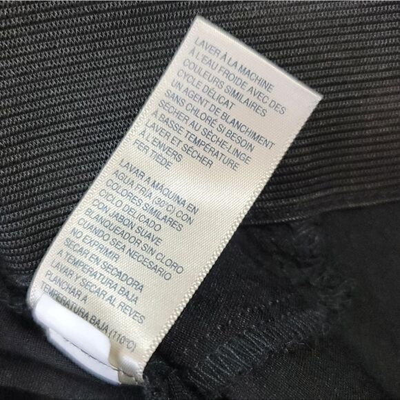 Rafaella Comfort Pull On Style Stretch Zippered Ankle Crop Pants in Black Size 4 - Picture 10 of 11